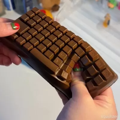 Smooth Silky Chocolate Keyboard Slow-rising Squishy Toy