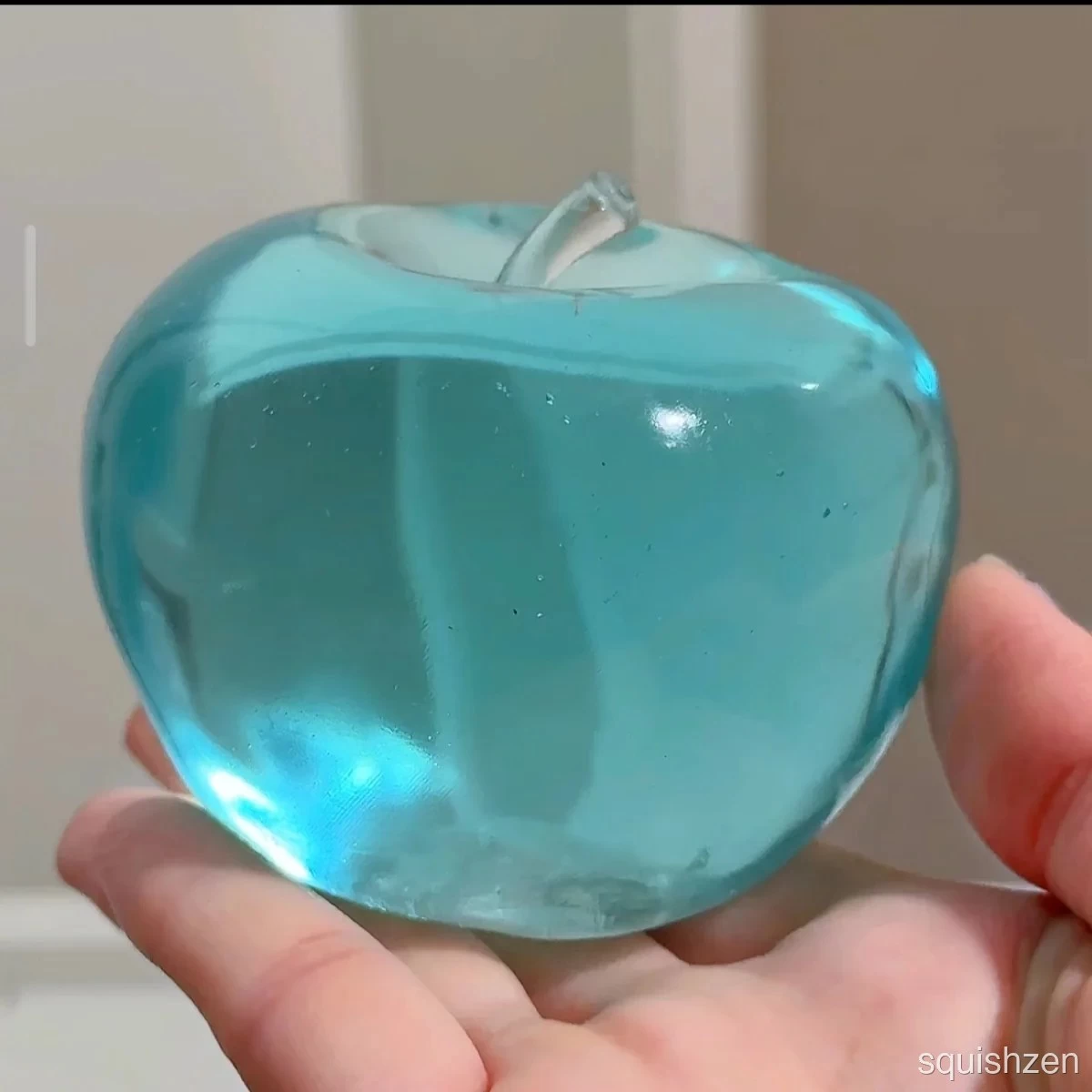 Formable Crystal Red /Green /Blue Creamy Texture Big Apple 🍎 Vaseline Stress Ball (7.5cm)