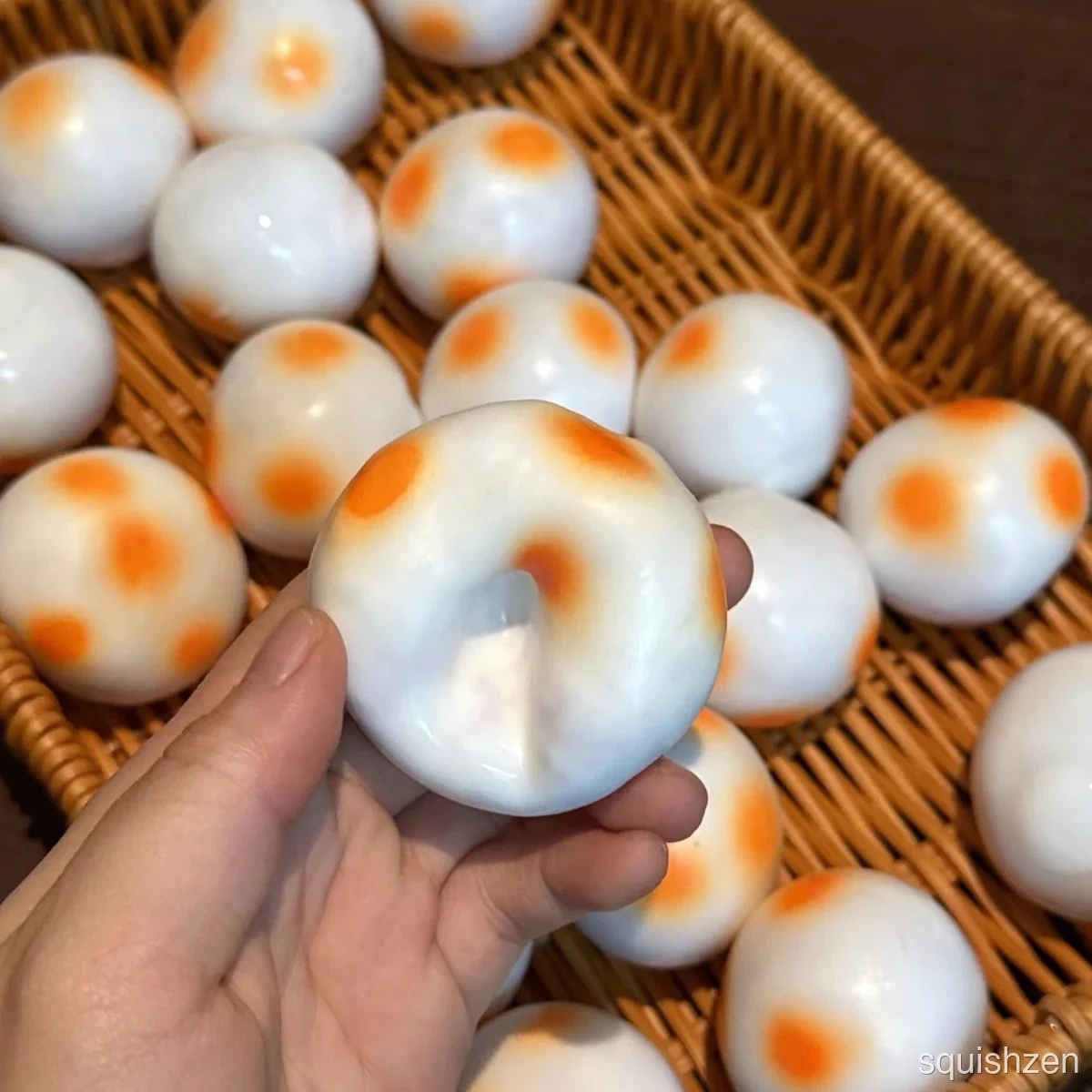 Super soft moldable flat bead mochi-style round ball Fidget toy
