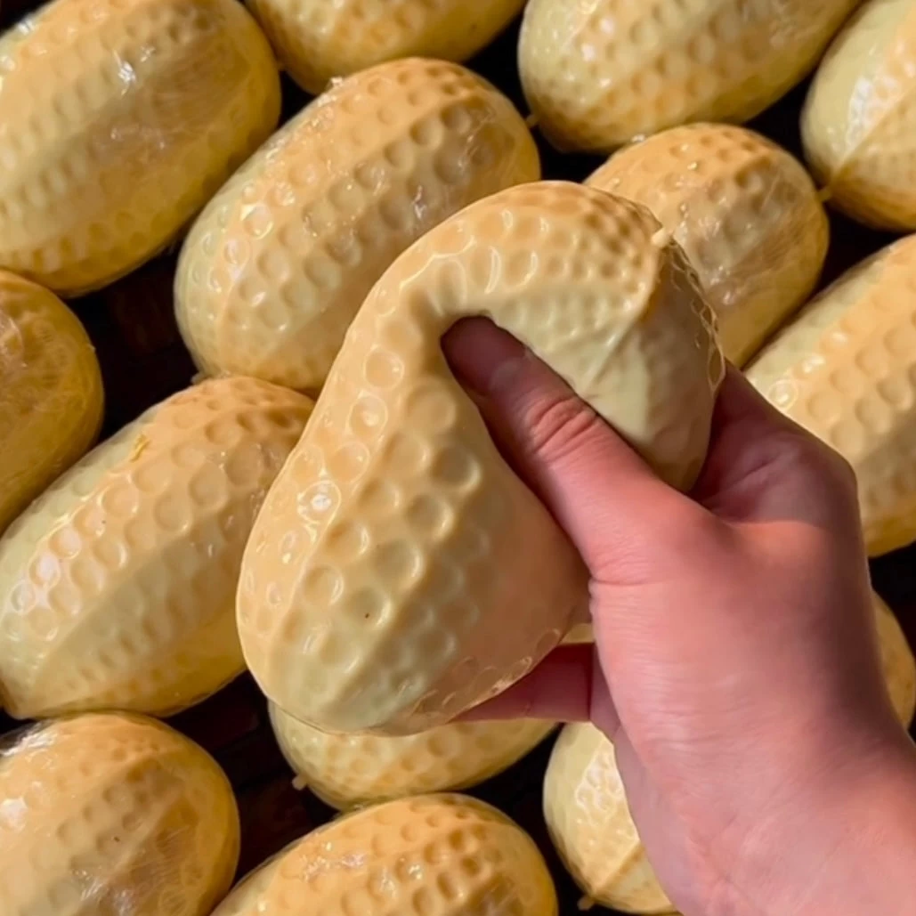 Crispy puffy giant peanut stress ball fidget toy 🥜 - Charming Cheese