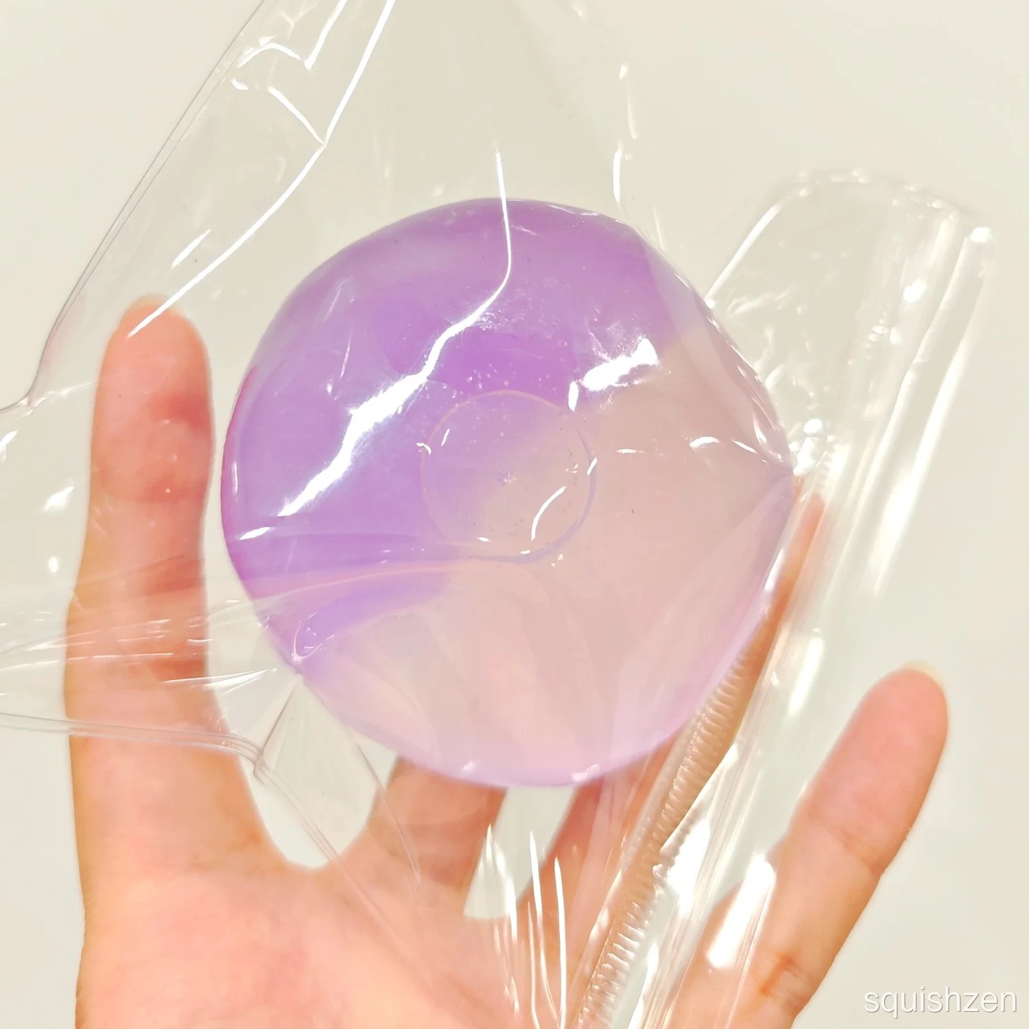 Green /Blue /Pink Dual-color Filling Coconut Oil Malleable Handmade Stress Ball