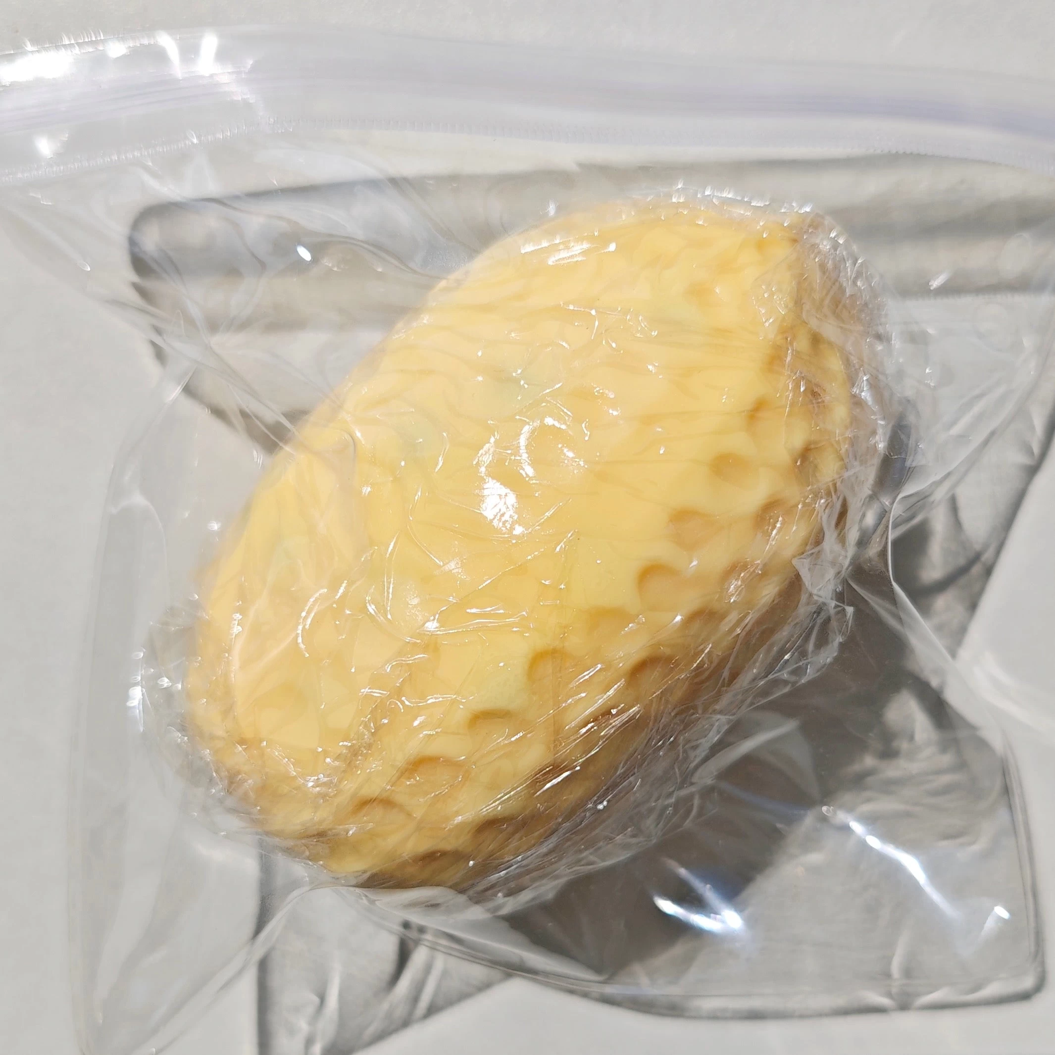 Crispy puffy giant peanut stress ball fidget toy 🥜 - Charming Cheese