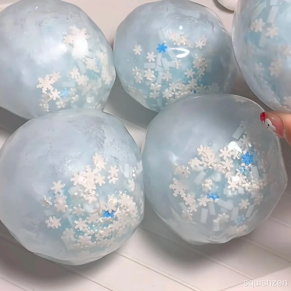 Wax Crispy Shell Snow Island Stress Relief Handmade Ball