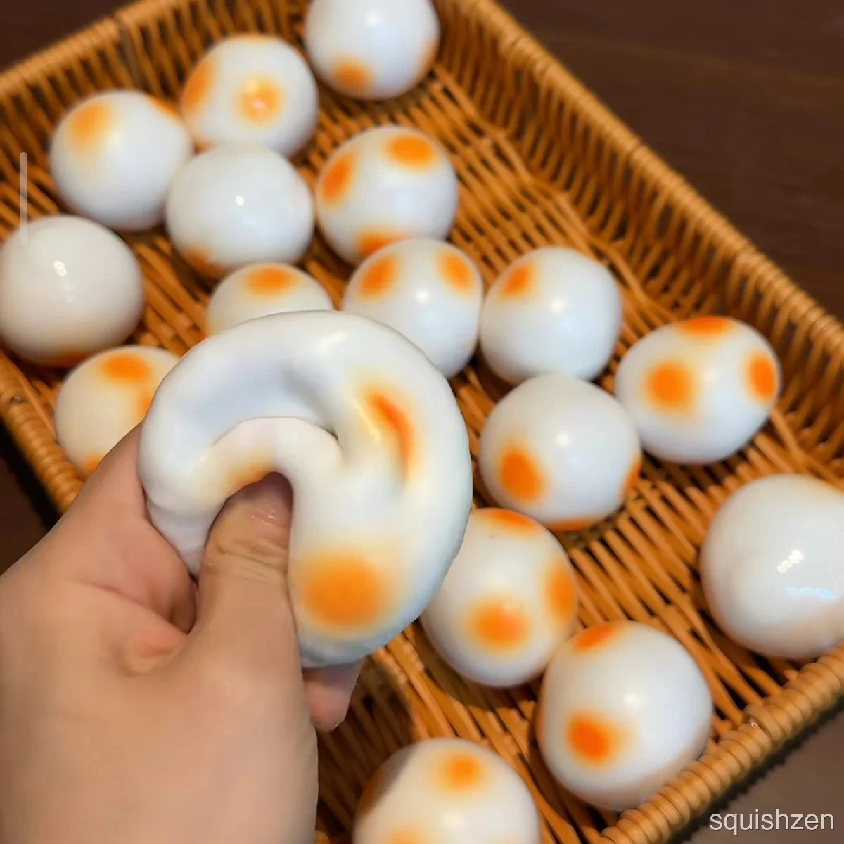 Super soft moldable flat bead mochi-style round ball Fidget toy